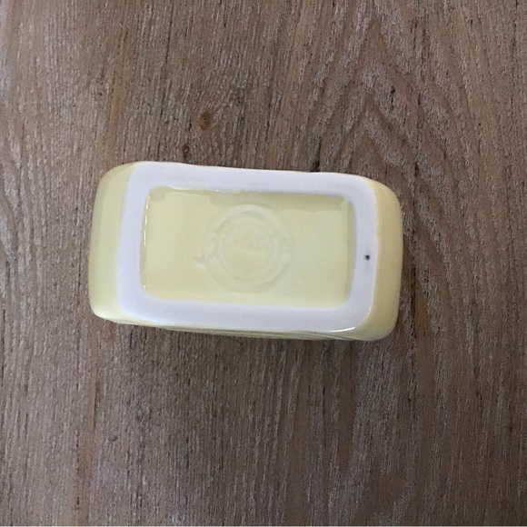 Fiesta Yellow Miniature Disk Pitcher - Picture 7 of 8